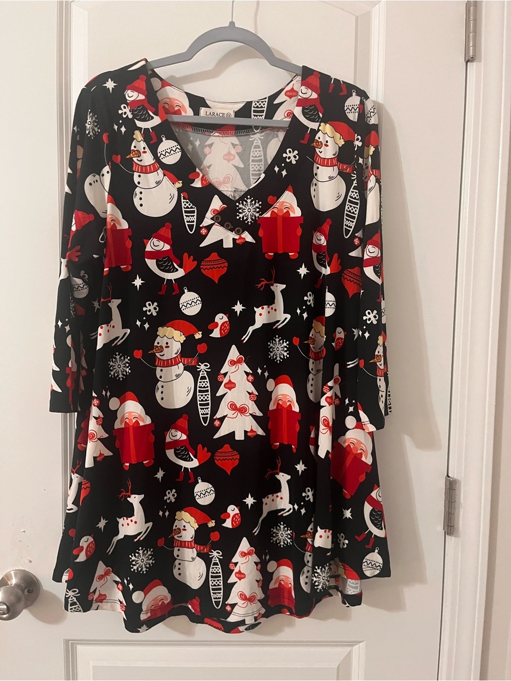 Black Holiday V-Neck Women's Top with Red & White Print
